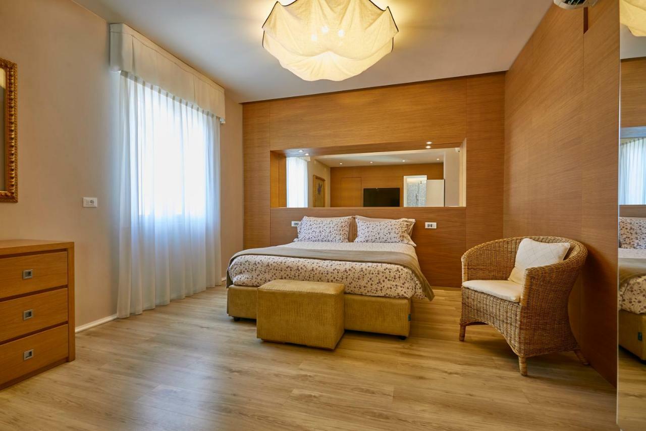 Hotel Saraceno Resort With Private Beach Milano Marittima Exterior photo